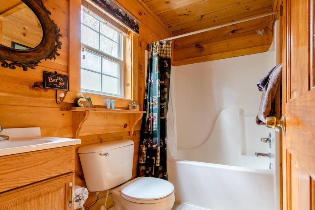 Cozy Cabin W/Hot Tub & Wifi In Gatlinburg Villa ภายนอก รูปภาพ