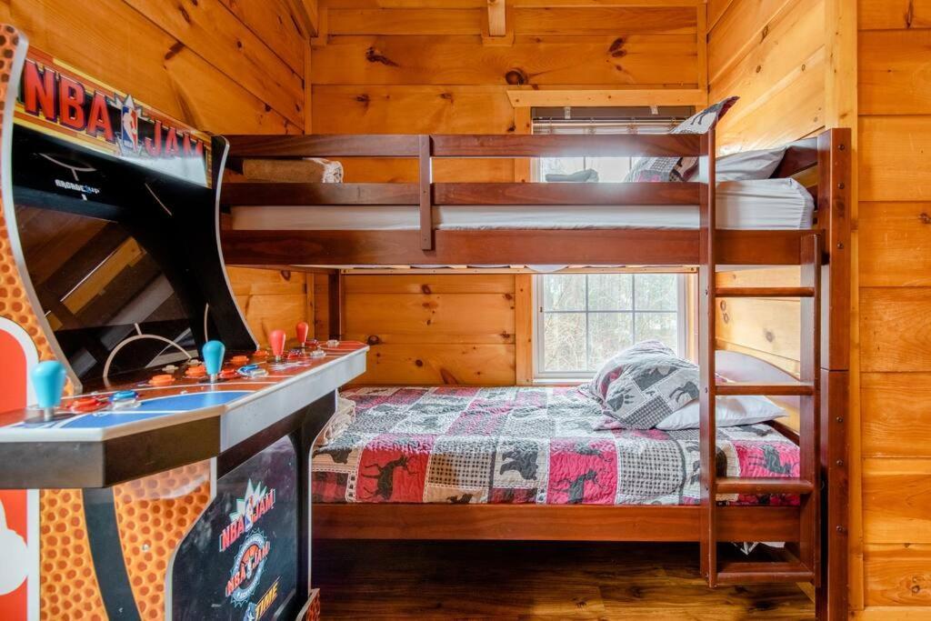 Cozy Cabin W/Hot Tub & Wifi In Gatlinburg Villa ภายนอก รูปภาพ