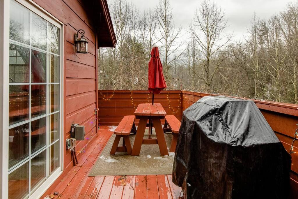 Cozy Cabin W/Hot Tub & Wifi In Gatlinburg Villa ภายนอก รูปภาพ